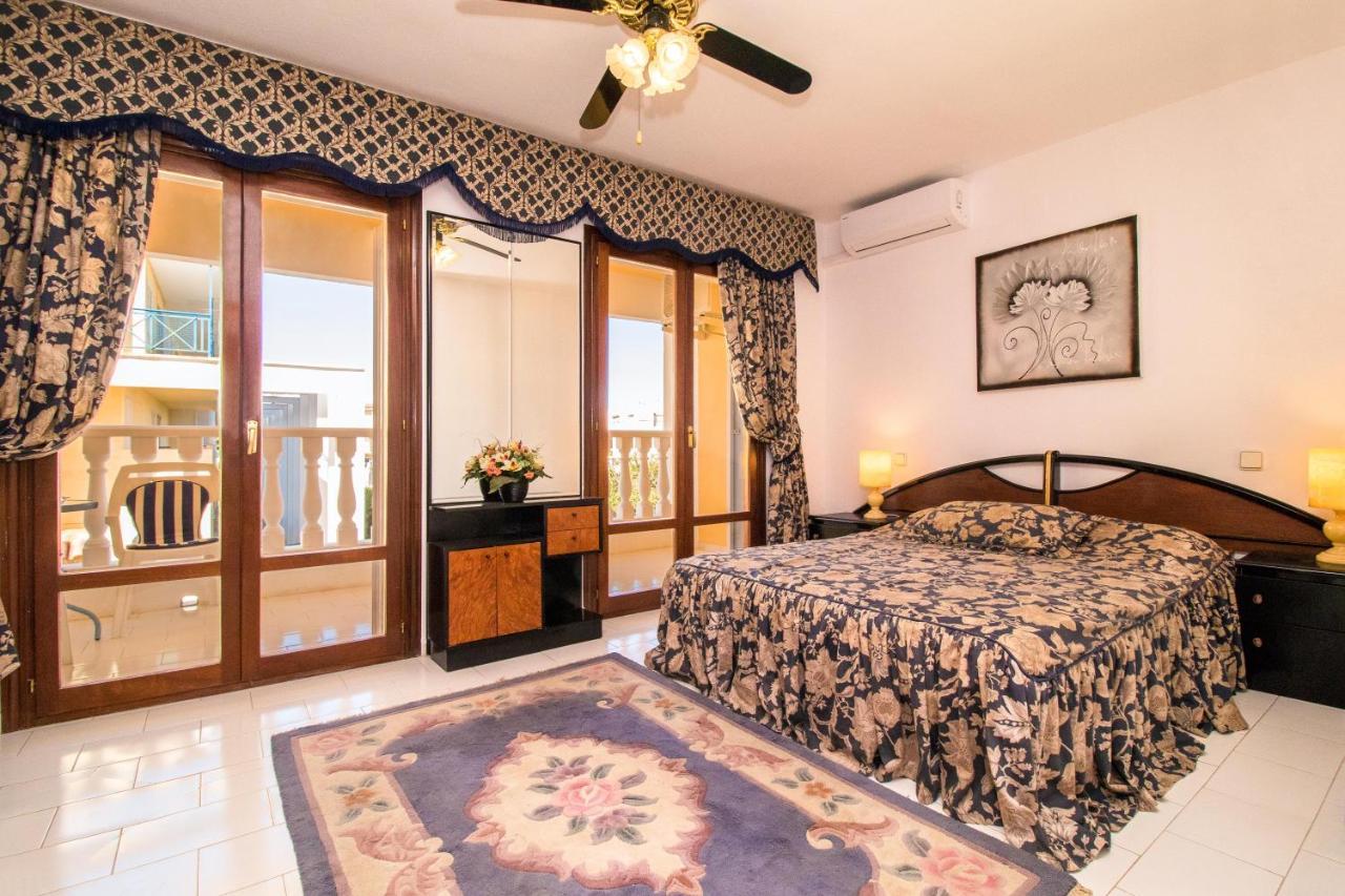 Nice House With Tennis Court,Sports And Playground Торевиеха Екстериор снимка