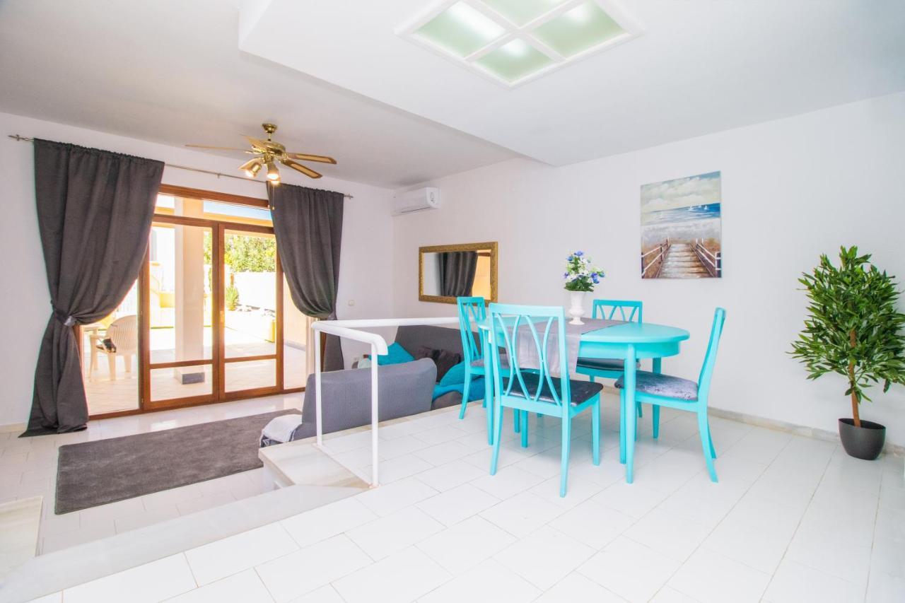 Nice House With Tennis Court,Sports And Playground Торевиеха Екстериор снимка