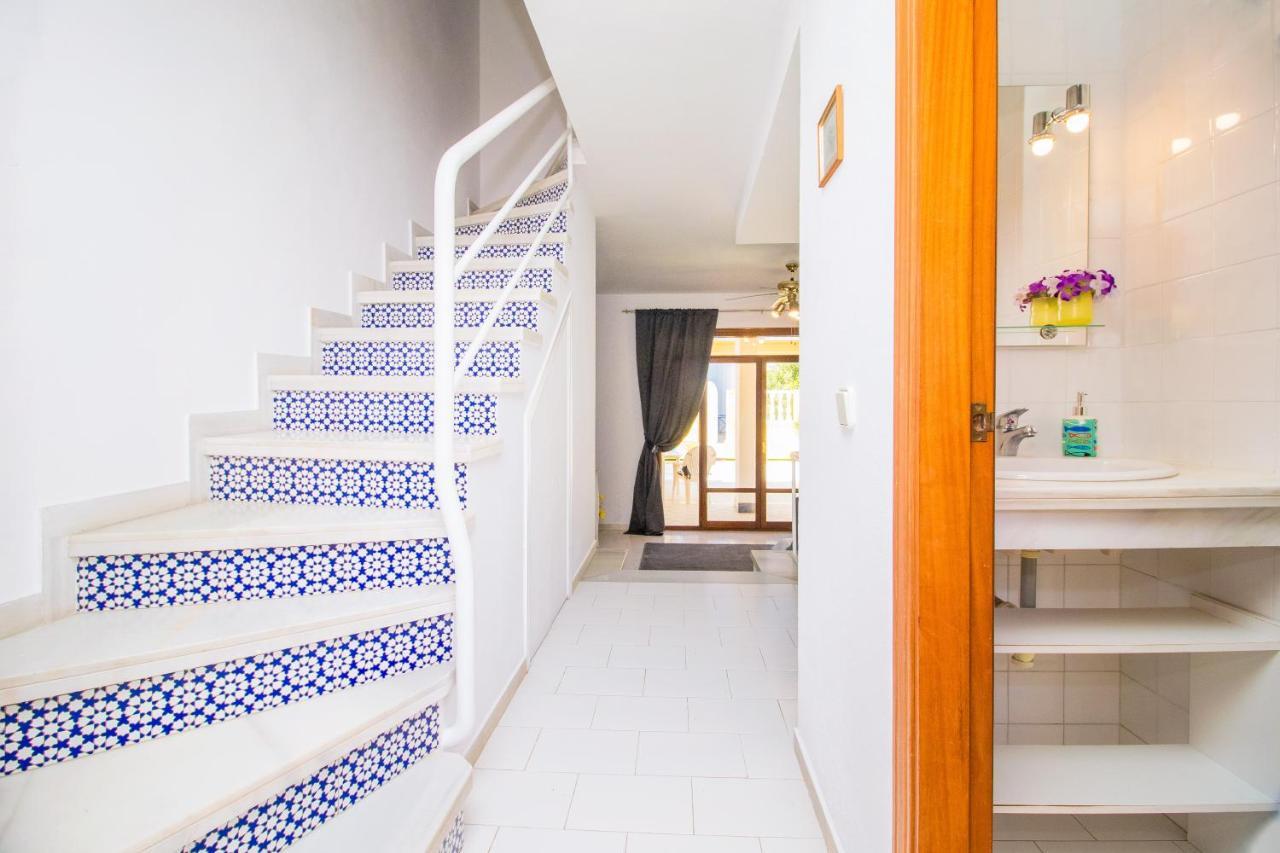Nice House With Tennis Court,Sports And Playground Торевиеха Екстериор снимка