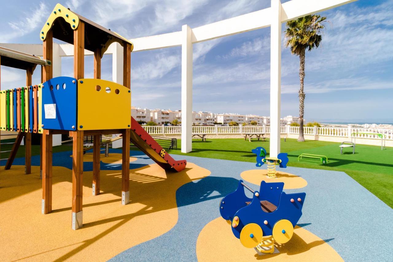 Nice House With Tennis Court,Sports And Playground Торевиеха Екстериор снимка