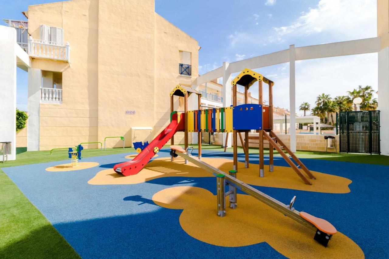 Nice House With Tennis Court,Sports And Playground Торевиеха Екстериор снимка